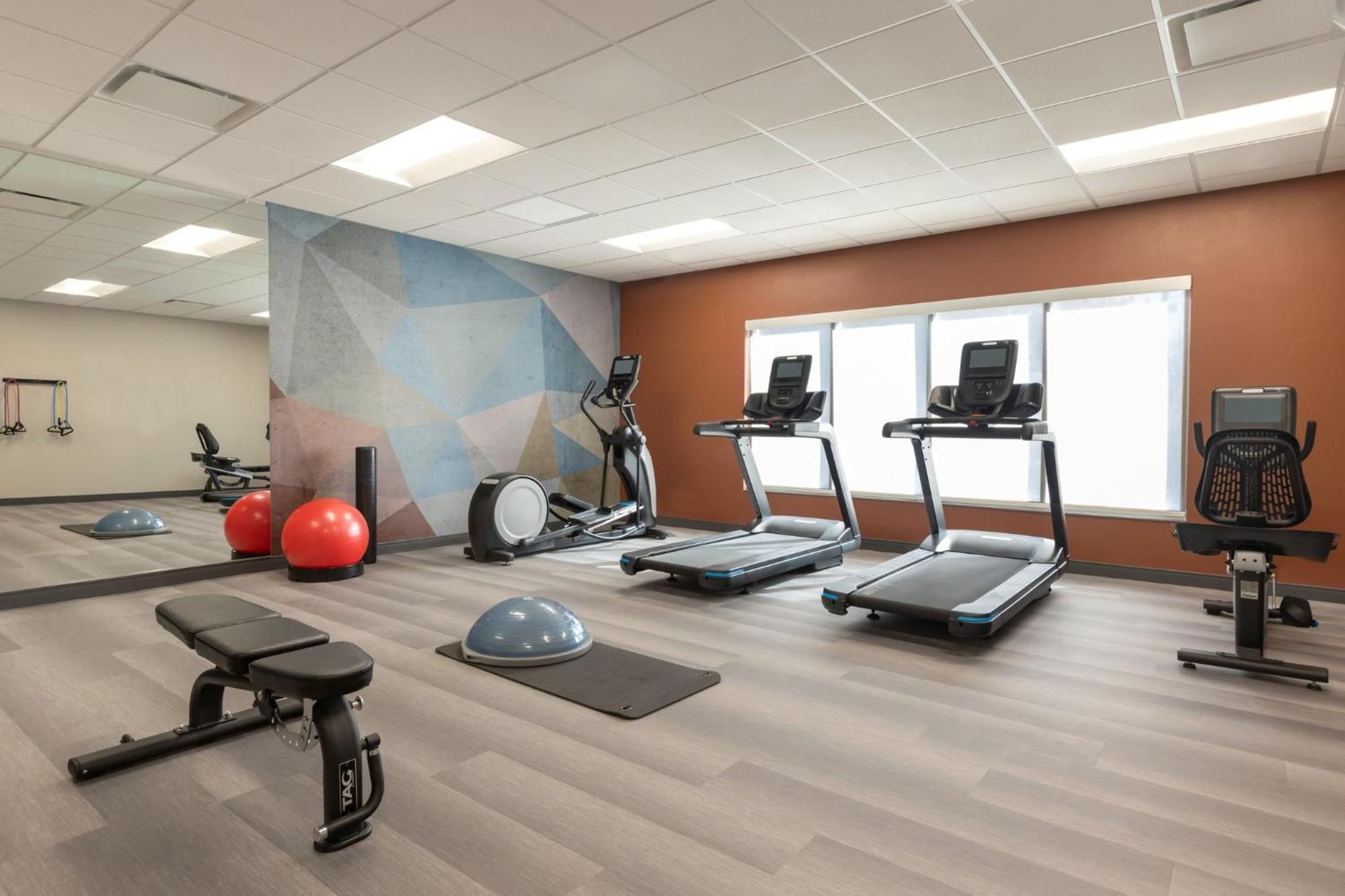 Candlewood Suites Miami Lakes By Ihg Exterior photo