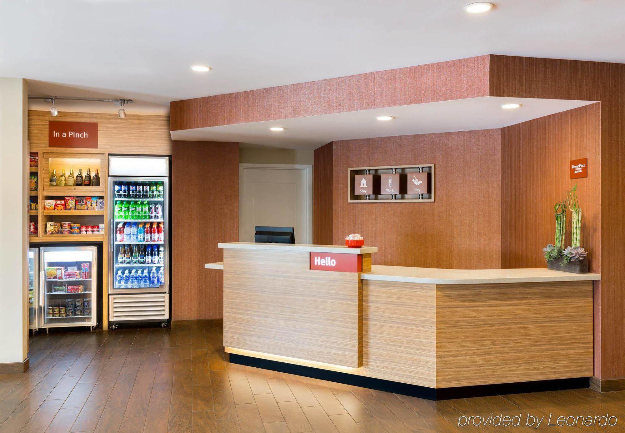 Candlewood Suites Miami Lakes By Ihg Exterior photo